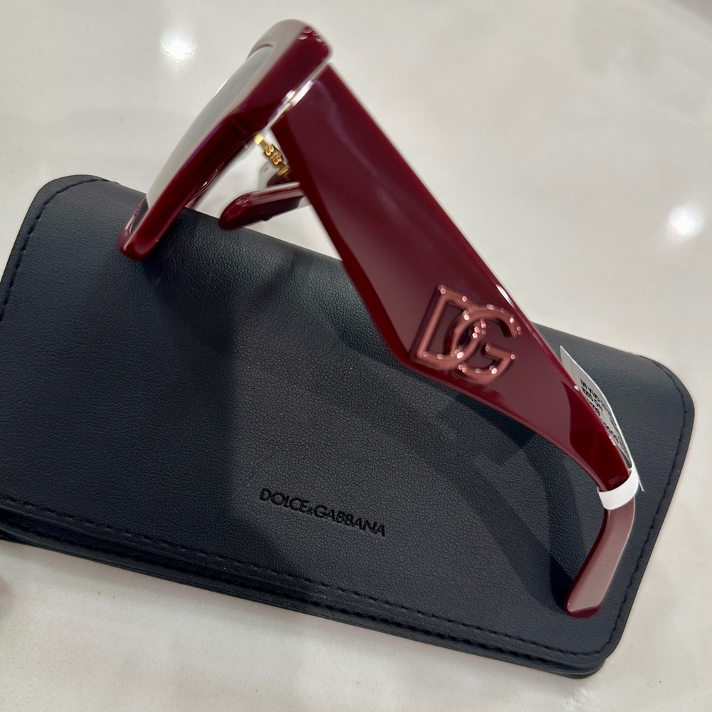 Dolce & Gabbana Sunglasses - Picture 4 of 7